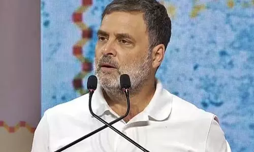 केरल में 100 सीटों की प्रचंड जीत की ओर बढ़ रहा यूडीएफ: राहुल गांधी केरल में 100 सीटों की प्रचंड जीत की ओर बढ़ रहा यूडीएफ: राहुल गांधी