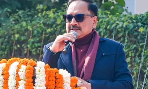 केजरीवाल पर वीरेंद्र सचदेवा का हमला, बोले- विक्टिम कार्ड’ की राजनीति कर रहे हैं