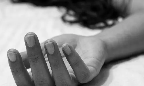महिला टीचर की डांट से 5वीं की छात्रा ने किया आत्महत्या महिला टीचर की डांट से 5वीं की छात्रा ने किया आत्महत्या