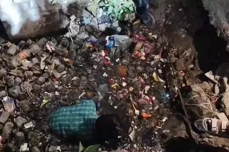 भाई की बारात निकली थी और नाले में कूदा युवक, वजह iPhone भाई की बारात निकली थी और नाले में कूदा युवक, वजह iPhone