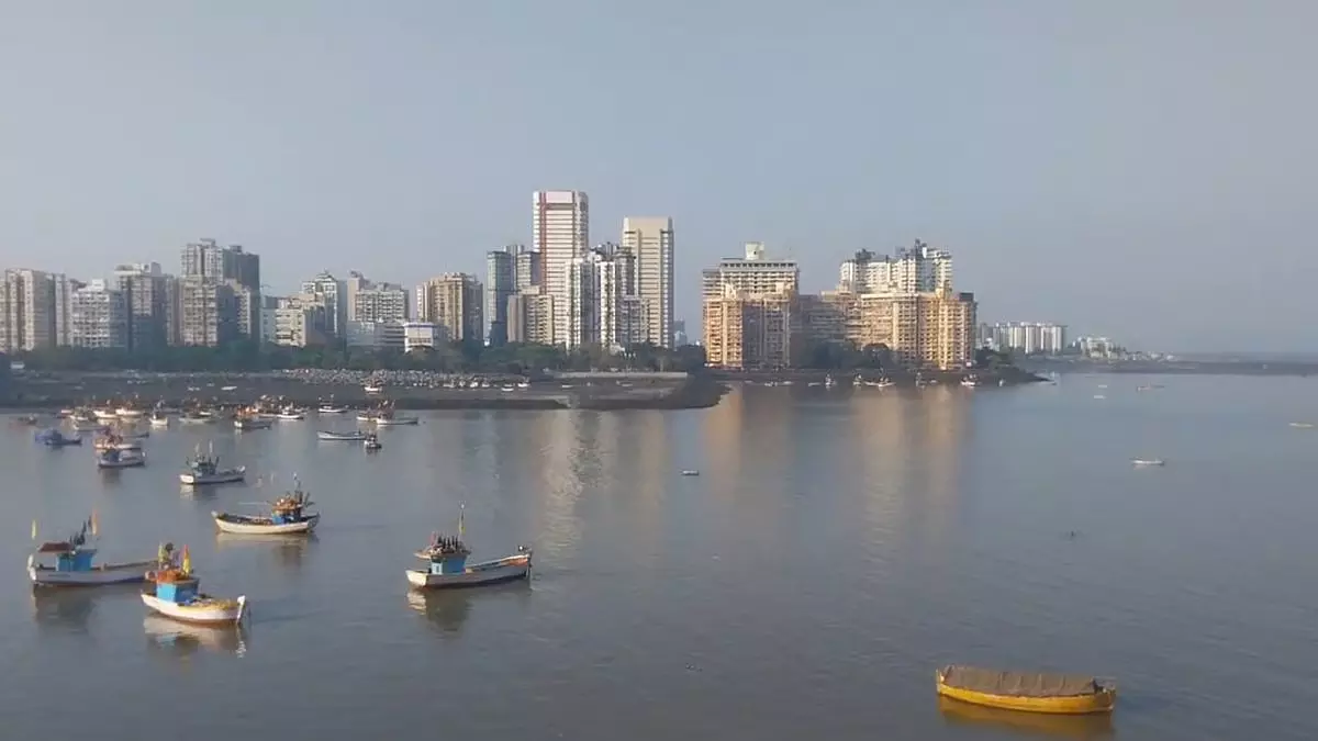 Mumbai weather : शहर में 28°C तापमान, आज बहुत ज़्यादा गर्मी की उम्मीद Mumbai weather : शहर में 28°C तापमान, आज बहुत ज़्यादा गर्मी की उम्मीद