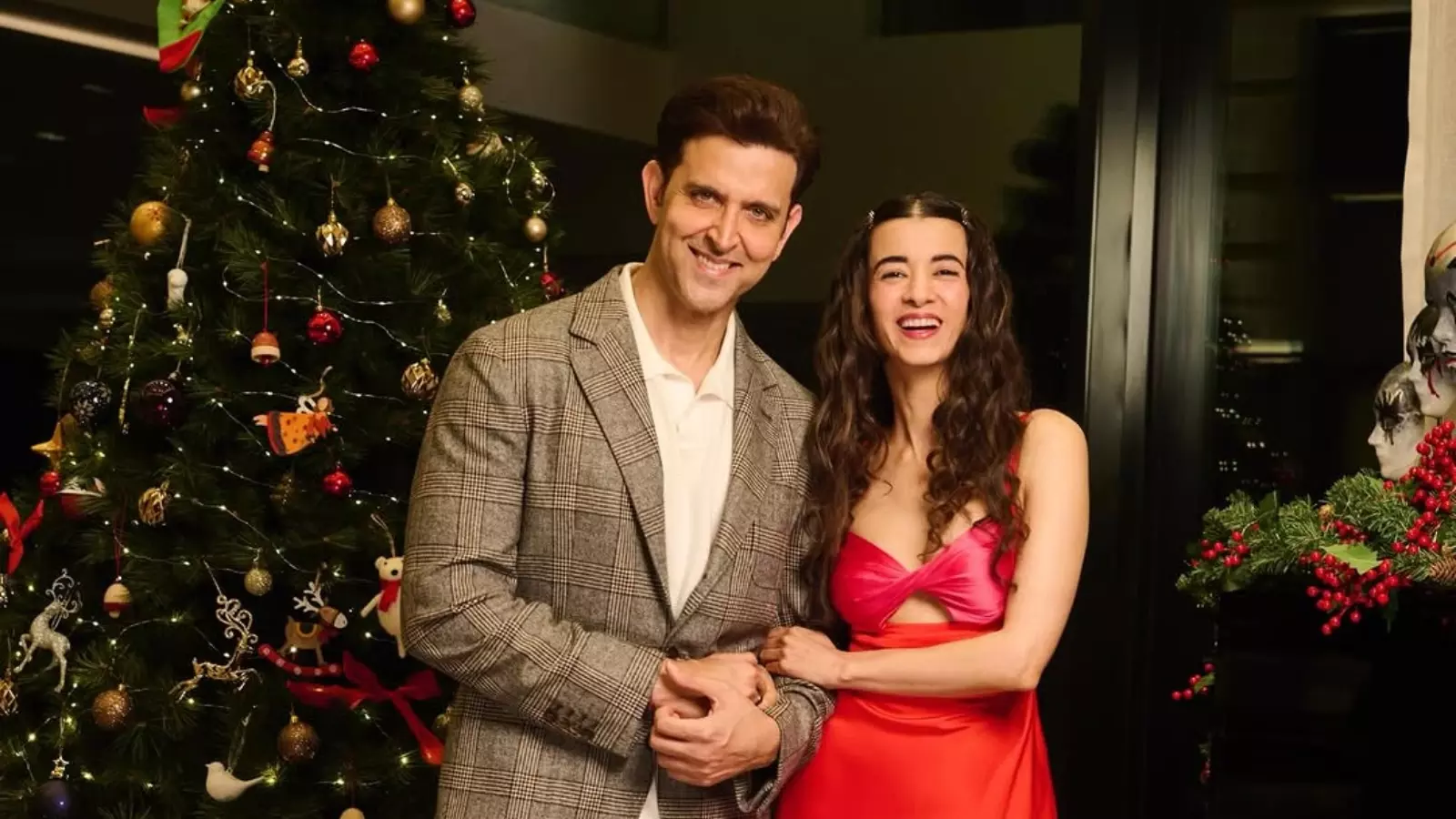 Hrithik की गर्लफ्रेंड सबा आज़ाद अस्पताल में भर्ती, वायरल हुई फोटो से मची चिंता Hrithik की गर्लफ्रेंड सबा आज़ाद अस्पताल में भर्ती, वायरल हुई फोटो से मची चिंता