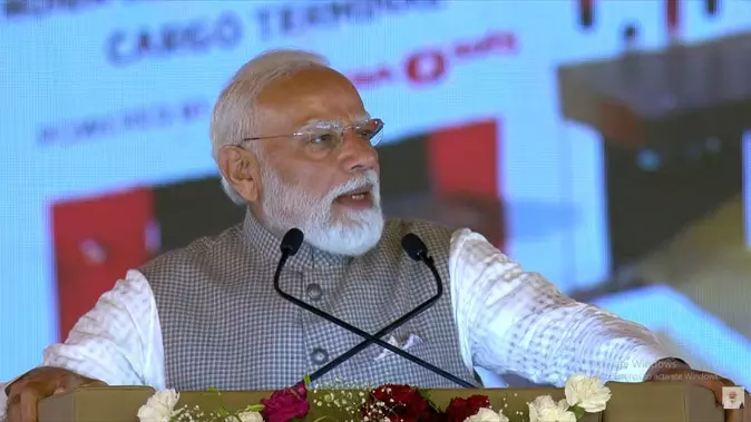 नोएडा को मिला इंटरनेशनल एयरपोर्ट, PM मोदी ने किया उद्घाटन, VIDEO नोएडा को मिला इंटरनेशनल एयरपोर्ट, PM मोदी ने किया उद्घाटन, VIDEO