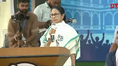 अगर हम पश्चिम बंगाल जीत गए तो हम दिल्ली भी जीत सकते हैं: Mamata ने भरोसा दिलाया अगर हम पश्चिम बंगाल जीत गए तो हम दिल्ली भी जीत सकते हैं: Mamata ने भरोसा दिलाया