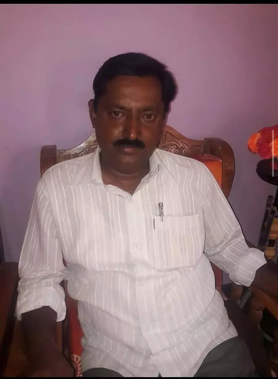 Karnataka : जंगली सूअर से बचने की कोशिश में बाइक पलटी Karnataka : जंगली सूअर से बचने की कोशिश में बाइक पलटी