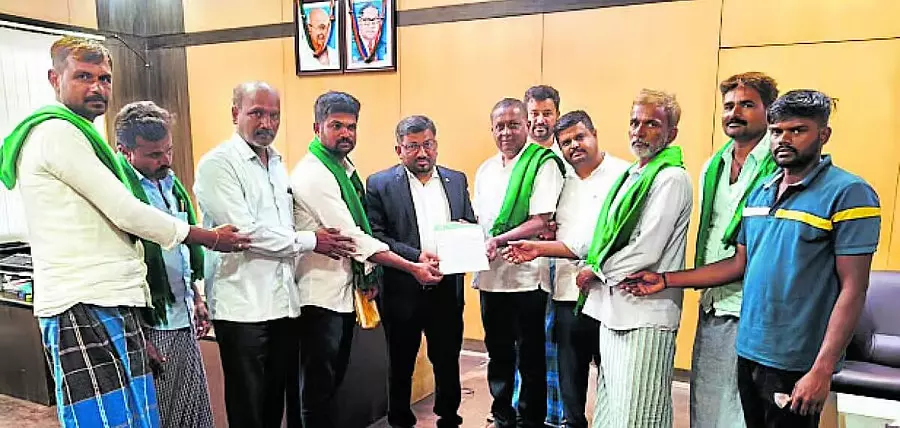Karnataka : मक्का खरीद में ₹30 लाख का बकाया Karnataka : मक्का खरीद में ₹30 लाख का बकाया