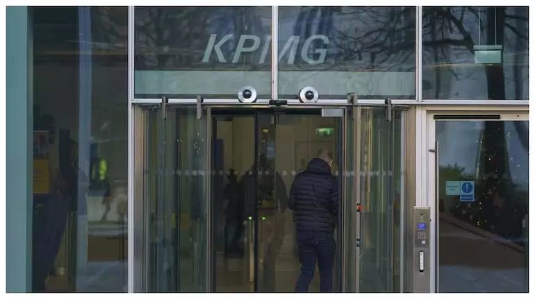KPMG ऑडिटिंग डिवीज़न में सैकड़ों नौकरियां कम करने की योजना बना रहा KPMG ऑडिटिंग डिवीज़न में सैकड़ों नौकरियां कम करने की योजना बना रहा