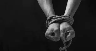 बच्ची के पिता ने रची झूठी अपहरण कहानी, शहर में फैली सनसनी बच्ची के पिता ने रची झूठी अपहरण कहानी, शहर में फैली सनसनी