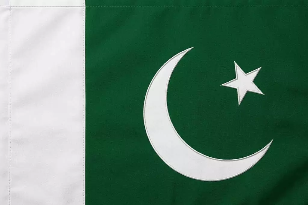 ईरान-इजरायल विवाद में मध्यस्थ बनने के लिए बेकरार: Pakistan ईरान-इजरायल विवाद में मध्यस्थ बनने के लिए बेकरार: Pakistan