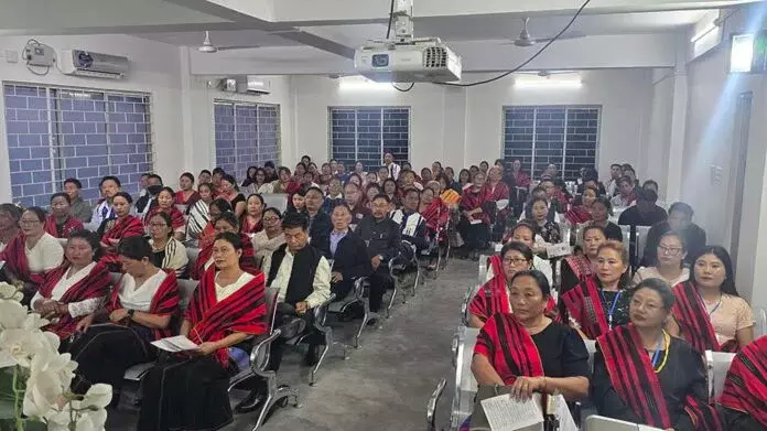 Nagaland : शाकी महिला फेलोशिप ने गैर-शाकी से शादी की 25वीं सालगिरह मनाई Nagaland : शाकी महिला फेलोशिप ने गैर-शाकी से शादी की 25वीं सालगिरह मनाई