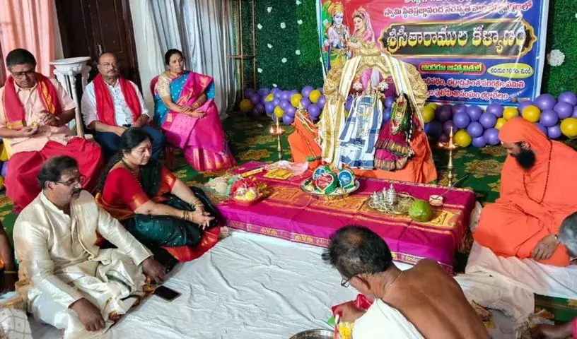 भद्राद्री मंदिर में परंपराओं के उल्लंघन पर विवाद, अलग से कल्याण महोत्सव आयोजित