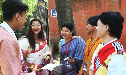 नॉर्थ-ईस्ट के स्टूडेंट्स Delhi में खुद को बाहरी महसूस करते हैं नॉर्थ-ईस्ट के स्टूडेंट्स Delhi में खुद को बाहरी महसूस करते हैं