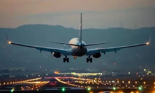 एयरपोर्ट पर बम की झूठी धमकी देने वाला आरोपी गिरफ्तार एयरपोर्ट पर बम की झूठी धमकी देने वाला आरोपी गिरफ्तार