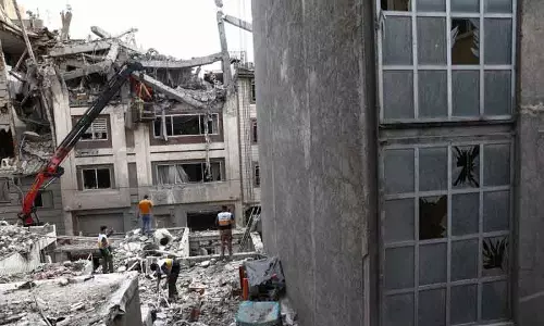 Tehran हमले के बाद ईरान की चेतावनी: इज़राइली और अमेरिकी यूनिवर्सिटी सही निशाने पर Tehran हमले के बाद ईरान की चेतावनी: इज़राइली और अमेरिकी यूनिवर्सिटी सही निशाने पर