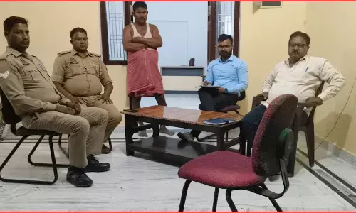 घर से भारी मात्रा में तेल बरामद, इस पार्टी के कार्यकर्ता पर कसा कानून का शिकंजा