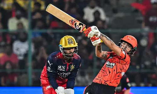 IPL 2026 : कप्तान ईशान किशन सनराइजर्स की अगुआई करेंगे IPL 2026 : कप्तान ईशान किशन सनराइजर्स की अगुआई करेंगे