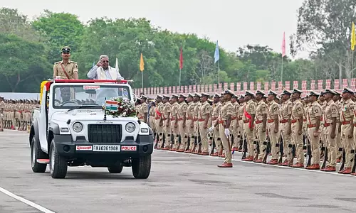पुलिस को इंसानियत के साथ काम करना चाहिए और जनता के साथ दोस्ताना व्यवहार करना चाहिए: CM