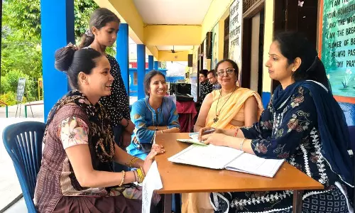 मेगा PTM में डिजिटल अटेंडेंस सिस्टम रोलआउट पर फोकस मेगा PTM में डिजिटल अटेंडेंस सिस्टम रोलआउट पर फोकस