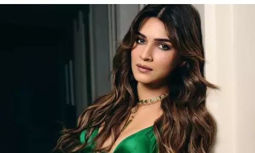 कृति सनोन Cocktail 2 में शाहिद कपूर के साथ नए अवतार से फैंस को सरप्राइज देंगी कृति सनोन Cocktail 2 में शाहिद कपूर के साथ नए अवतार से फैंस को सरप्राइज देंगी