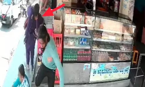 Karnataka : चेन चोर गिरफ्तार 41 ग्राम सोने की चेन जब्त Karnataka : चेन चोर गिरफ्तार 41 ग्राम सोने की चेन जब्त