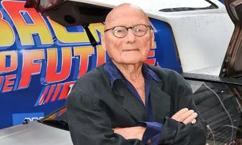 James Tolkan कौन थे? बैक टू द फ्यूचर स्टार का 94 साल की उम्र में निधन James Tolkan कौन थे? बैक टू द फ्यूचर स्टार का 94 साल की उम्र में निधन