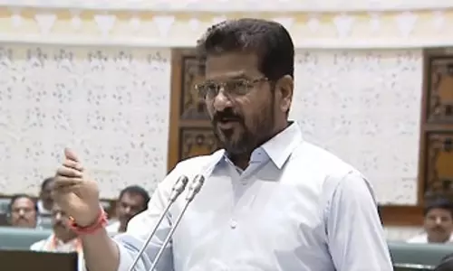 मुख्यमंत्री रेवंत रेड्डी ने कालेश्वरम मामले में केसीआर के खिलाफ कार्रवाई न करने पर केंद्र से किया सवाल मुख्यमंत्री रेवंत रेड्डी ने कालेश्वरम मामले में केसीआर के खिलाफ कार्रवाई न करने पर केंद्र से किया सवाल