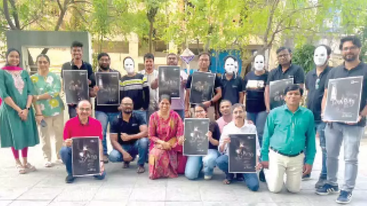 UNMASK मानसिक स्वास्थ्य को सबसे आगे लाता UNMASK मानसिक स्वास्थ्य को सबसे आगे लाता