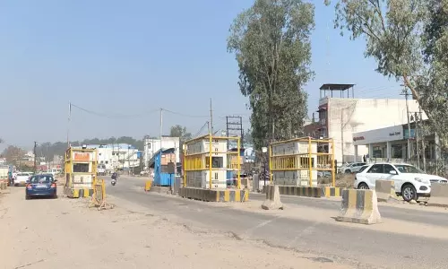 सड़क जाम की धमकी से हिमाचल के JEE उम्मीदवार परेशान सड़क जाम की धमकी से हिमाचल के JEE उम्मीदवार परेशान