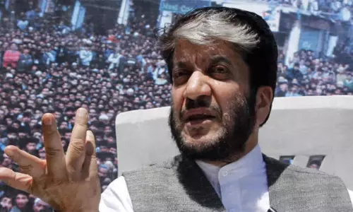 दिल्ली की एक अदालत ने मनी लॉन्ड्रिंग मामले में अलगाववादी नेता Shabir Shah को ज़मानत दी
