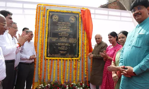 गुजरात CM ने अहमदाबाद के सताधार जंक्शन पर चार-लेन वाले फ्लाईओवर का किया उद्घाटन गुजरात CM ने अहमदाबाद के सताधार जंक्शन पर चार-लेन वाले फ्लाईओवर का किया उद्घाटन