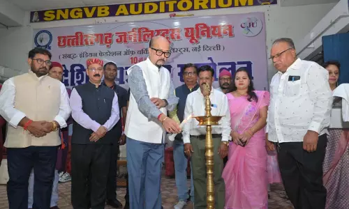 लोकतंत्र के चौथे स्तम्भ को और अधिक सुदृढ़, विश्वसनीय और जनोन्मुखी बनाएं : राज्यपाल डेका