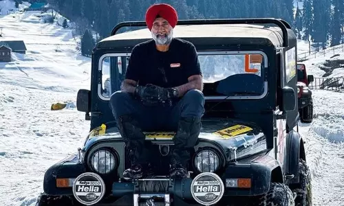 रैली ड्राइवर Hari Singh का कोई सुराग नहीं, मालदीव ने 8 दिन बाद खोज बंद की रैली ड्राइवर Hari Singh का कोई सुराग नहीं, मालदीव ने 8 दिन बाद खोज बंद की