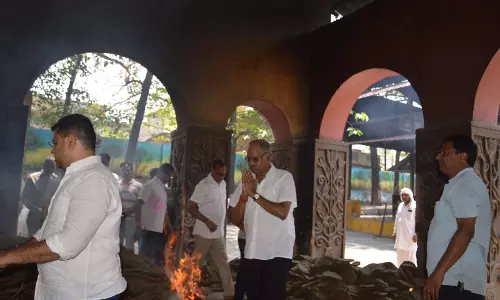 पंचतत्व में विलीन हुई सांसद बृजमोहन अग्रवाल की चाची प्रेमलता अग्रवाल पंचतत्व में विलीन हुई सांसद बृजमोहन अग्रवाल की चाची प्रेमलता अग्रवाल