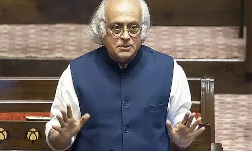 जयराम रमेश ने Kutch में ग्रेट इंडियन बस्टर्ड के संरक्षण का श्रेय लेने के लिए केंद्र सरकार की आलोचना की जयराम रमेश ने Kutch में ग्रेट इंडियन बस्टर्ड के संरक्षण का श्रेय लेने के लिए केंद्र सरकार की आलोचना की
