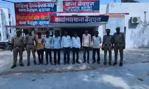 प्रेम प्रसंग को लेकर महिला और युवक के साथ मारपीट, मुंह काला कर गांव में घुमाया