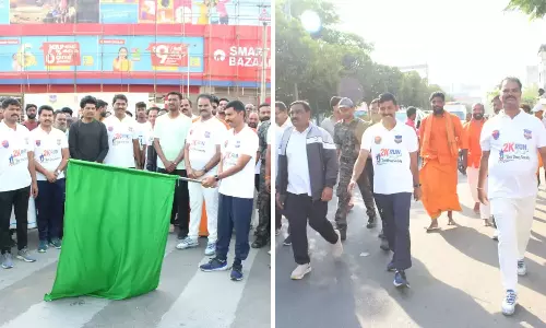 Nizamabad पुलिस ने नशा-मुक्त समाज के लिए जागरूकता अभियान शुरू Nizamabad पुलिस ने नशा-मुक्त समाज के लिए जागरूकता अभियान शुरू
