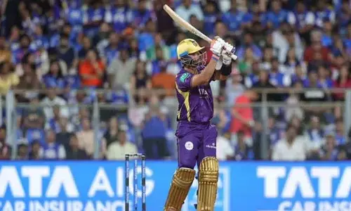 टॉस की कमी के बावजूद KKR के ओपनर्स ने IPL के पहले मैच में चमक बिखेरी टॉस की कमी के बावजूद KKR के ओपनर्स ने IPL के पहले मैच में चमक बिखेरी