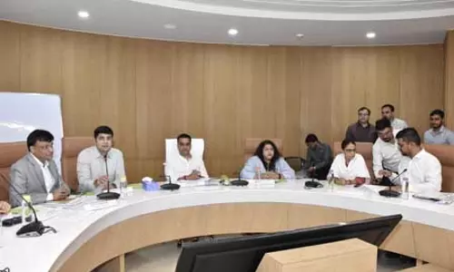 वेस्ट एशिया संकट के बीच साउथ गुजरात में गैस सप्लाई और श्रमिक सुविधाओं की समीक्षा वेस्ट एशिया संकट के बीच साउथ गुजरात में गैस सप्लाई और श्रमिक सुविधाओं की समीक्षा