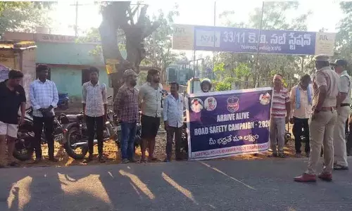 ट्रैफिक नियमों का पालन करके दुर्घटनाओं को कम किया जा सकता है: Karepalli SI बैरू गोपी ट्रैफिक नियमों का पालन करके दुर्घटनाओं को कम किया जा सकता है: Karepalli SI बैरू गोपी