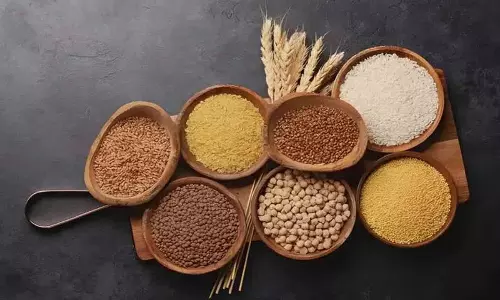 गर्मियों में बाजरा ज़रूर खाना चाहिए क्योंकि इसके ये Health Benefits हैं। हेल्थ एक्सपर्ट्स क्या कहते हैं? गर्मियों में बाजरा ज़रूर खाना चाहिए क्योंकि इसके ये Health Benefits हैं। हेल्थ एक्सपर्ट्स क्या कहते हैं?