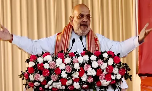 Amit Shah ने असम में जनसांख्यिकीय बदलाव को लेकर कांग्रेस पर लगाया आरोप Amit Shah ने असम में जनसांख्यिकीय बदलाव को लेकर कांग्रेस पर लगाया आरोप