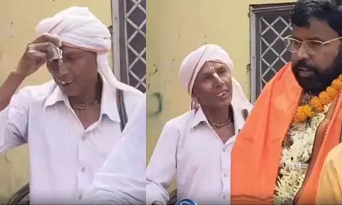 BJP Candidate पर वोटरों को पैसे देने का आरोप, लक्ष्मण ने दी प्रतिक्रिया BJP Candidate पर वोटरों को पैसे देने का आरोप, लक्ष्मण ने दी प्रतिक्रिया