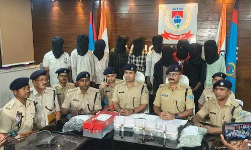 Arrested: पेट्रोल पंपों -दुकानों में लूटपाट करने वाले गिरोह के 11 अपराधी गिरफ्तार Arrested: पेट्रोल पंपों -दुकानों में लूटपाट करने वाले गिरोह के 11 अपराधी गिरफ्तार