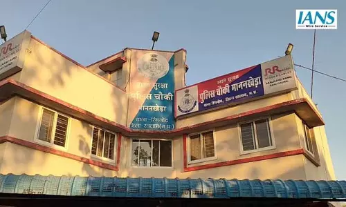 मंदसौर के तीन युवकों के पास से 50 लाख की एमडी ड्रग्स जब्त मंदसौर के तीन युवकों के पास से 50 लाख की एमडी ड्रग्स जब्त