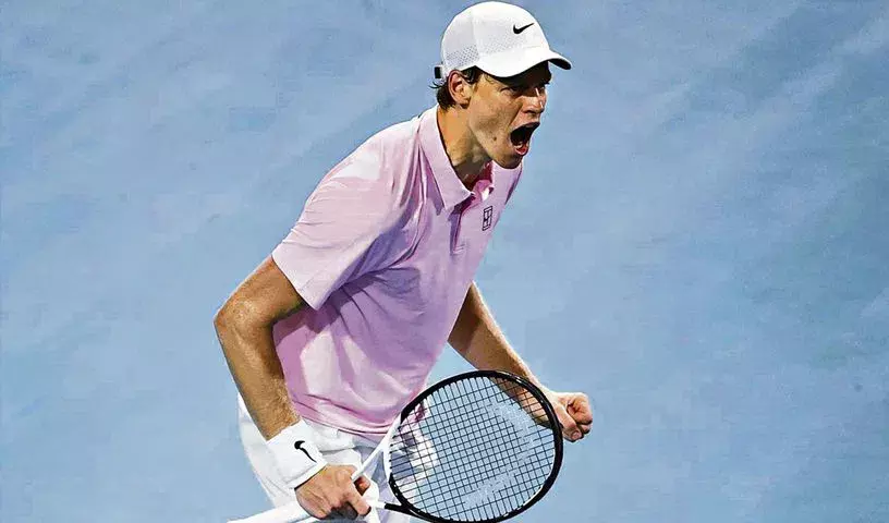 Miami Open: सिनर ने ज़्वेरेव पर शानदार जीत के साथ फाइनल में जगह बनाई Miami Open: सिनर ने ज़्वेरेव पर शानदार जीत के साथ फाइनल में जगह बनाई