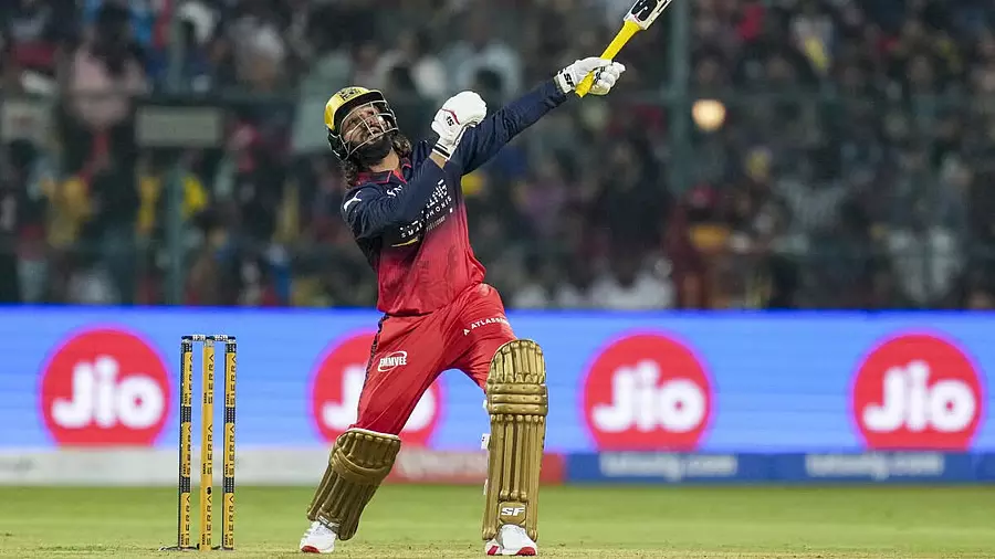 हमारी खराब बॉलिंग परफॉर्मेंस की वजह से कोहली और देवदत्त पडिक्कल रन बना पाए: SRH कोच डेनियल विटोरी हमारी खराब बॉलिंग परफॉर्मेंस की वजह से कोहली और देवदत्त पडिक्कल रन बना पाए: SRH कोच डेनियल विटोरी