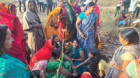 हाथियों ने महुआ चुन रही महिला को कुचला हाथियों ने महुआ चुन रही महिला को कुचला