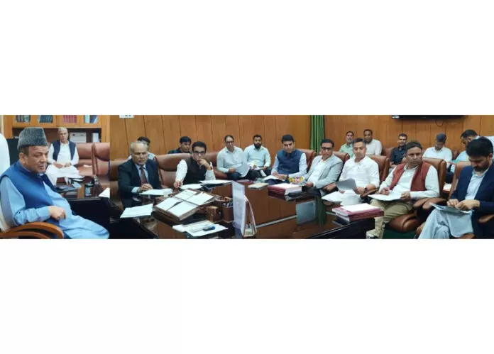 स्पीकर ने NeVA प्रोजेक्ट के इम्प्लीमेंटेशन का रिव्यू किया स्पीकर ने NeVA प्रोजेक्ट के इम्प्लीमेंटेशन का रिव्यू किया