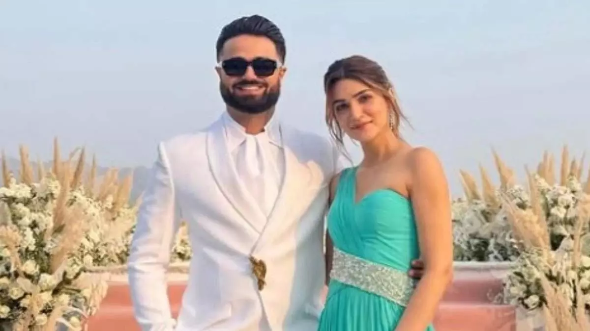 Kriti Sanon ने कबीर बहल के साथ शादी की अफवाहों पर जवाब दिया Kriti Sanon ने कबीर बहल के साथ शादी की अफवाहों पर जवाब दिया