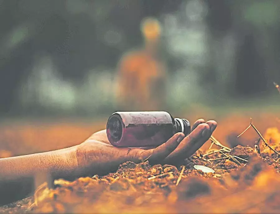 Karnataka : 3 साल में 3,122 किसानों ने की आत्महत्या, ₹126.7 करोड़ का मुआवज़ा दिया Karnataka : 3 साल में 3,122 किसानों ने की आत्महत्या, ₹126.7 करोड़ का मुआवज़ा दिया